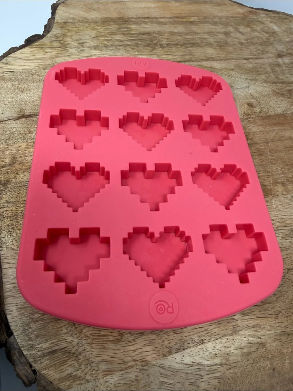 Wilton Silicone Nerdy Nummies Pink Pixel Heart Candy Mold Rosanna Pansino